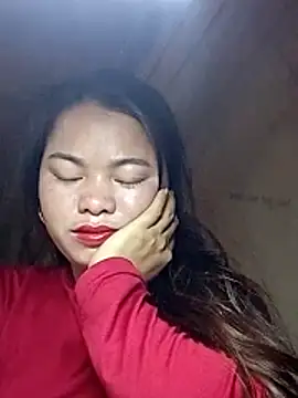 Snapshot of emlylyxinh chatting on 02/08/26, 08:01 emlylyxinh online show from 02/08/26, 08:01