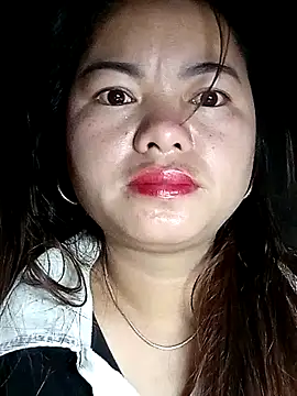 Snapshot of emlylyxinh chatting on 02/10/26, 10:25 emlylyxinh online show from 02/10/26, 10:25