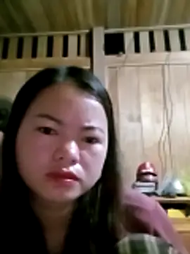 Snapshot of emlylyxinh chatting on 03/01/26, 05:37 emlylyxinh online show from 03/01/26, 05:37