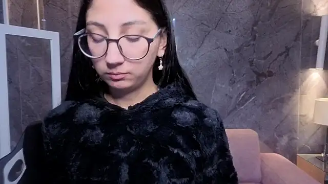 Sophie jones b online show from 02/23/26, 12:35