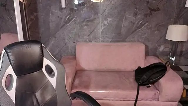 Snapshot of Sophie_jones_b chatting on 03/28/26, 11:54 Sophie jones b online show from 03/28/26, 11:54