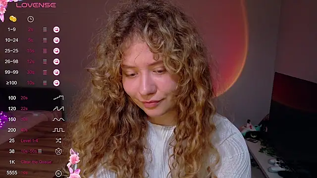 Milounee online show from 06/26/26, 05:39