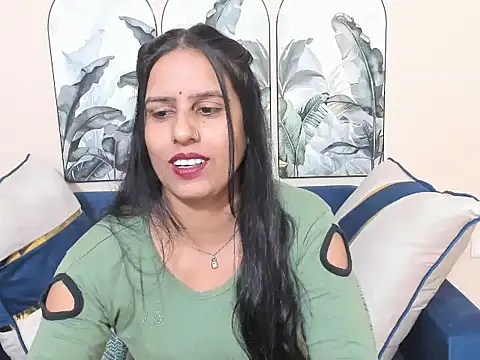 sara conorr online show from 02/05/26, 05:34