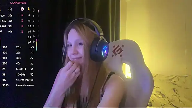 axin burnell online show from 06/16/26, 05:48