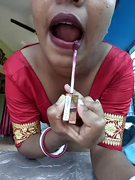 Mahira06 online show from 03/25/26, 04:40