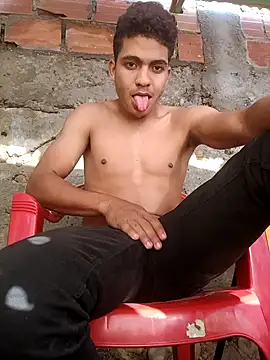 Snapshot of NikoHot_anatole chatting on 02/11/26, 12:43 NikoHot anatole online show from 02/11/26, 12:43