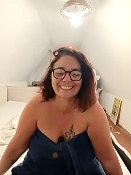 pulpeuse64 online show from 04/10/26, 06:45