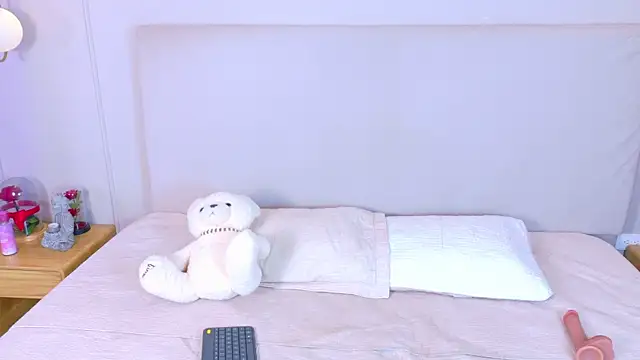 Snapshot of JosselynBrown chatting on 02/08/26, 01:14 JosselynBrown online show from 02/08/26, 01:14