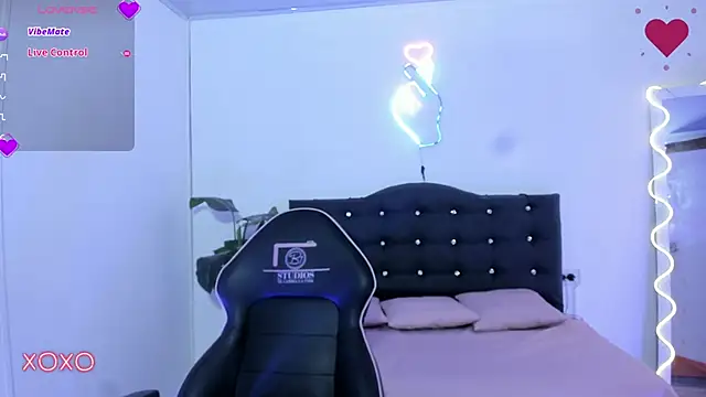 Snapshot of MILAH_TAY chatting on 02/05/26, 11:37 MILAH TAY online show from 02/05/26, 11:37