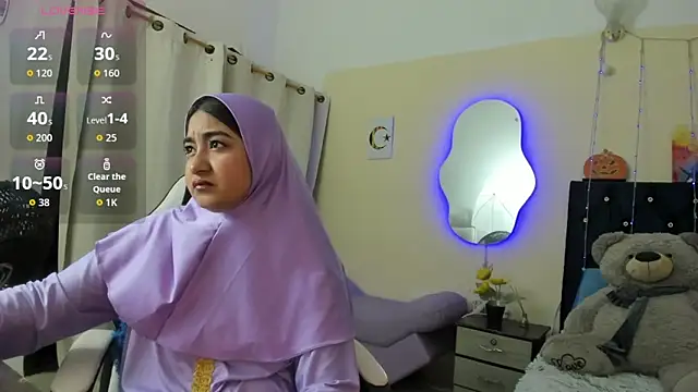 SamiraAwada online show from 04/07/26, 07:14