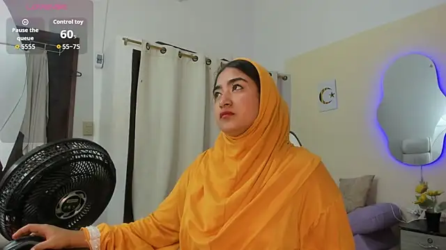 SamiraAwada online show from 04/13/26, 07:19