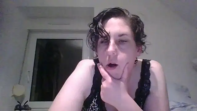 OIseauNoir88 online show from 03/30/26, 07:59