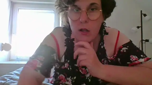 OIseauNoir88 online show from 04/26/26, 04:04