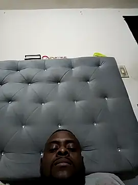 Snapshot of Tuverdugo12 chatting on 03/08/26, 11:08 Tuverdugo12 online show from 03/08/26, 11:08