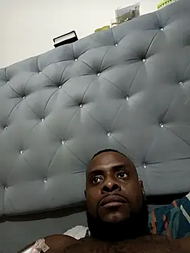 Snapshot of Tuverdugo12 chatting on 03/18/26, 02:15 Tuverdugo12 online show from 03/18/26, 02:15