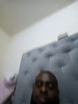 Snapshot of Tuverdugo12 chatting on 03/21/26, 03:55 Tuverdugo12 online show from 03/21/26, 03:55