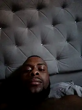 Snapshot of Tuverdugo12 chatting on 03/21/26, 11:15 Tuverdugo12 online show from 03/21/26, 11:15