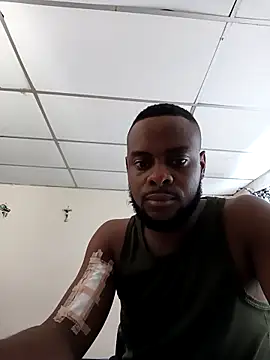 Snapshot of Tuverdugo12 chatting on 03/22/26, 01:58 Tuverdugo12 online show from 03/22/26, 01:58