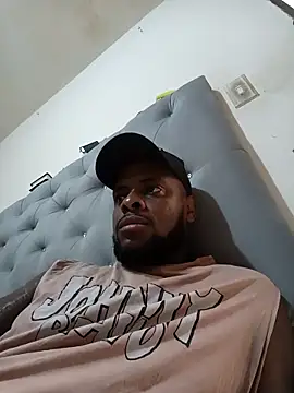 Snapshot of Tuverdugo12 chatting on 03/24/26, 05:51 Tuverdugo12 online show from 03/24/26, 05:51