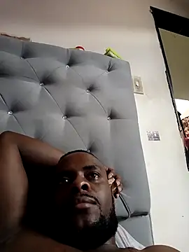 Snapshot of Tuverdugo12 chatting on 03/30/26, 10:11 Tuverdugo12 online show from 03/30/26, 10:11