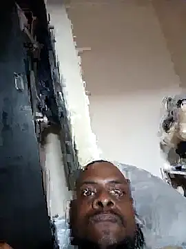 Snapshot of Tuverdugo12 chatting on 04/15/26, 08:31 Tuverdugo12 online show from 04/15/26, 08:31