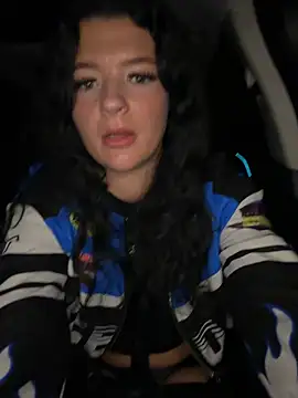 NaughtyGirlMia  online show from 02/01/26, 09:13