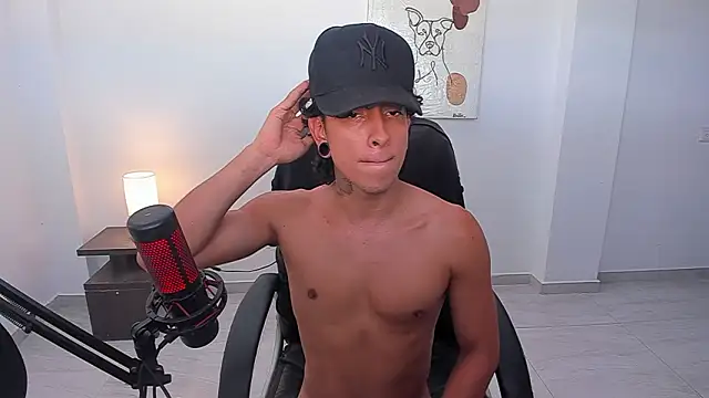 paisa hotx online show from 02/20/26, 06:52