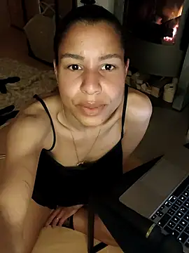 YaraEstelle online show from 03/19/26, 08:35