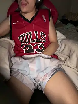 hungtwinkBR online show from 04/08/26, 09:37