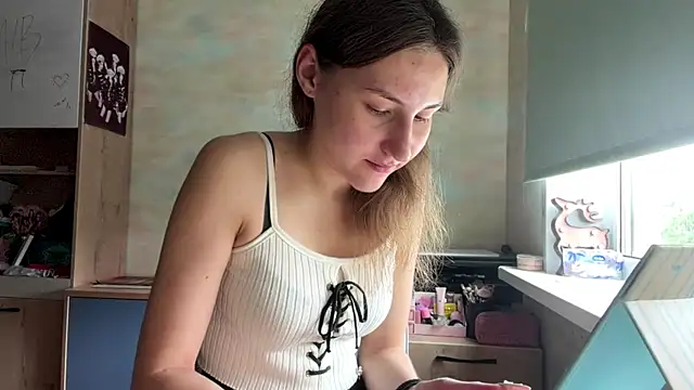 Miaaa Moon online show from 07/18/26, 06:50