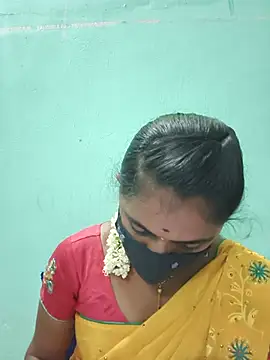 Tamil Hot Shana online show from 05/18/26, 08:42