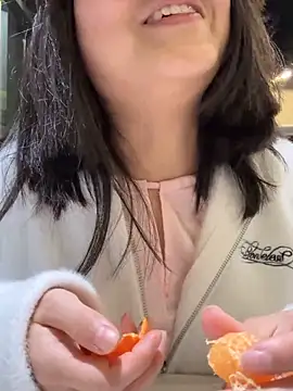 xinxin201201 online show from 04/01/26, 10:49