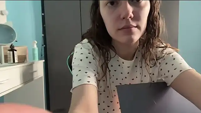 Snapshot of AndreeMerryman chatting on 02/18/26, 02:07 AndreeMerryman online show from 02/18/26, 02:07