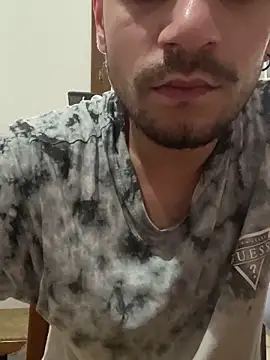 Snapshot of alessand180521 chatting on 02/24/26, 04:16 alessand180521 online show from 02/24/26, 04:16