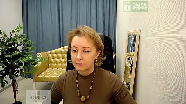 Snapshot of MONA_W chatting on 02/13/26, 10:55 MONA W online show from 02/13/26, 10:55