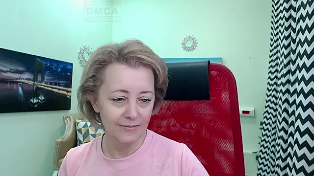 MONA W online show from 05/02/26, 09:47