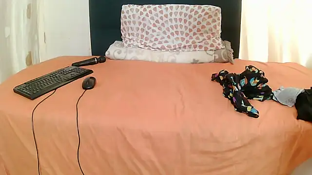 Exotic FreakyQueen online show from 02/17/26, 02:35