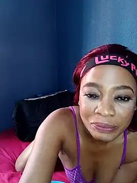 Snapshot of Amarcreamxx chatting on 02/01/26, 11:42 Amarcreamxx online show from 02/01/26, 11:42