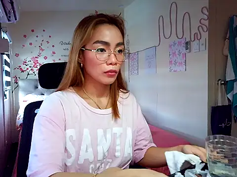 sangkissed92 online show from 05/17/26, 04:32
