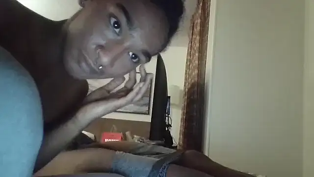 Snapshot of therayerervealed chatting on 02/04/26, 07:47 therayerervealed online show from 02/04/26, 07:47