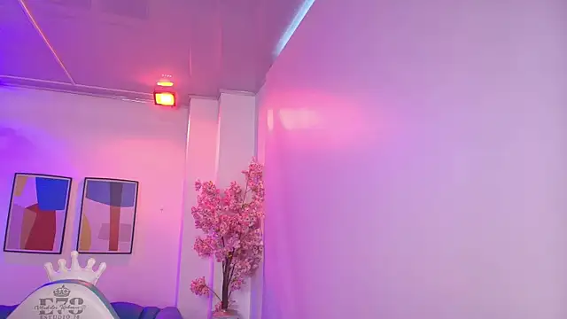 Madame scarlett online show from 04/13/26, 11:27