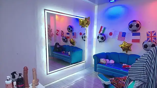 Snapshot of Madame_scarlett chatting on 07/14/26, 11:38 Madame scarlett online show from 07/14/26, 11:38