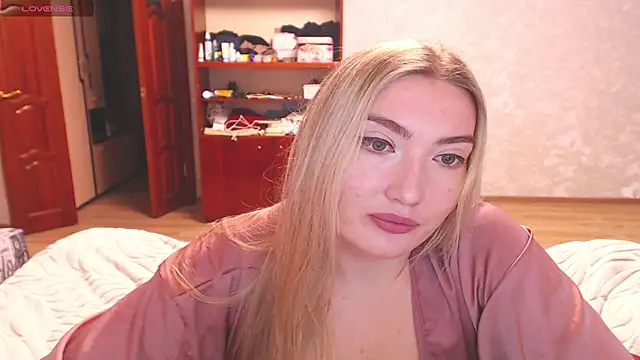 MiraRoy online show from 02/01/26, 02:37