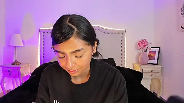 nia-malkova online show from 03/27/26, 11:43