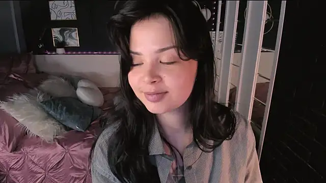 Maykinkya online show from 07/14/26, 10:21