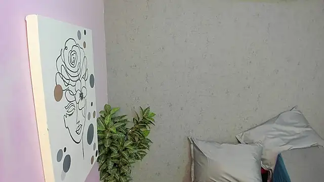 lil miia online show from 05/04/26, 07:10