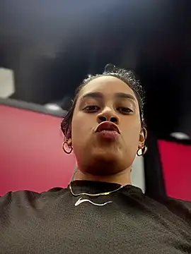 LunaHeat online show from 04/16/26, 09:39