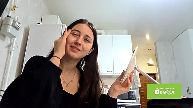 Snapshot of ZyntraLoom chatting on 02/16/26, 12:56 ZyntraLoom online show from 02/16/26, 12:56