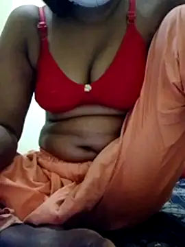 Snapshot of Toma7890 chatting on 02/21/26, 03:35 Toma7890 online show from 02/21/26, 03:35