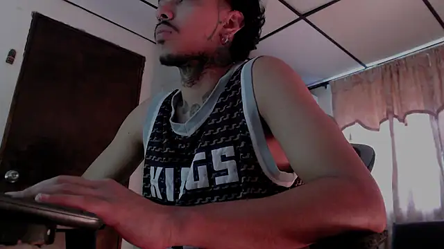 D3v1L88 online show from 02/08/26, 06:33